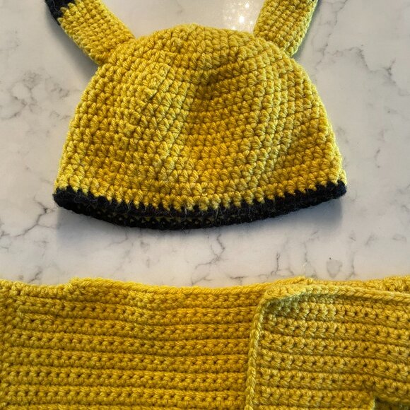 Gorgeous Pokemon Pikachu Sweater / Hat Handmade Crochet Rare OOAK - Picture 8 of 12